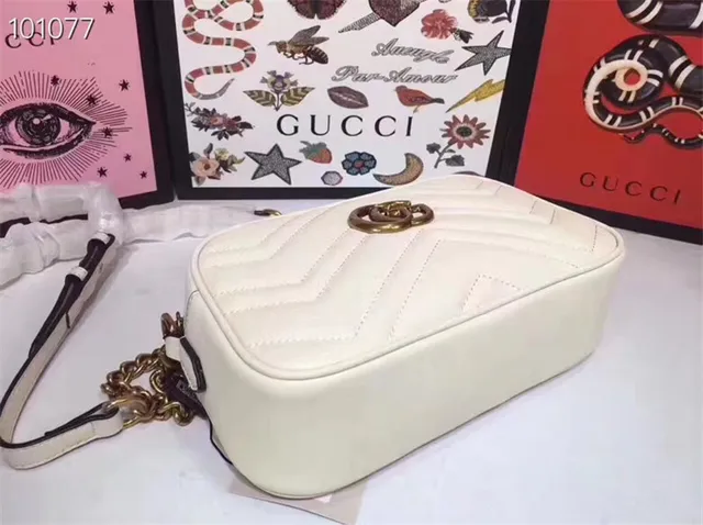 Gucci GG Marmont 绗缝 Chevron 尘粉色链条包 20