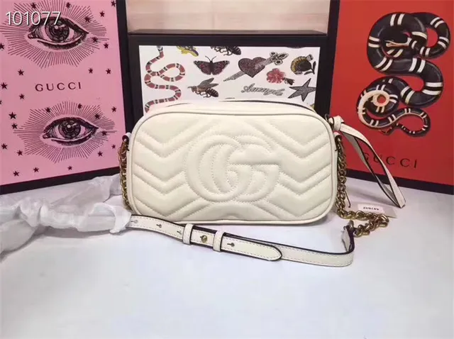 Gucci GG Marmont 绗缝 Chevron 尘粉色链条包 22
