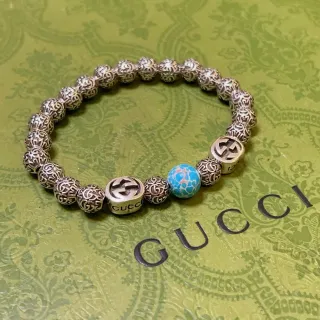 Gucci GG Marmont سوار فضي أزرق مزخرف خرز معدني