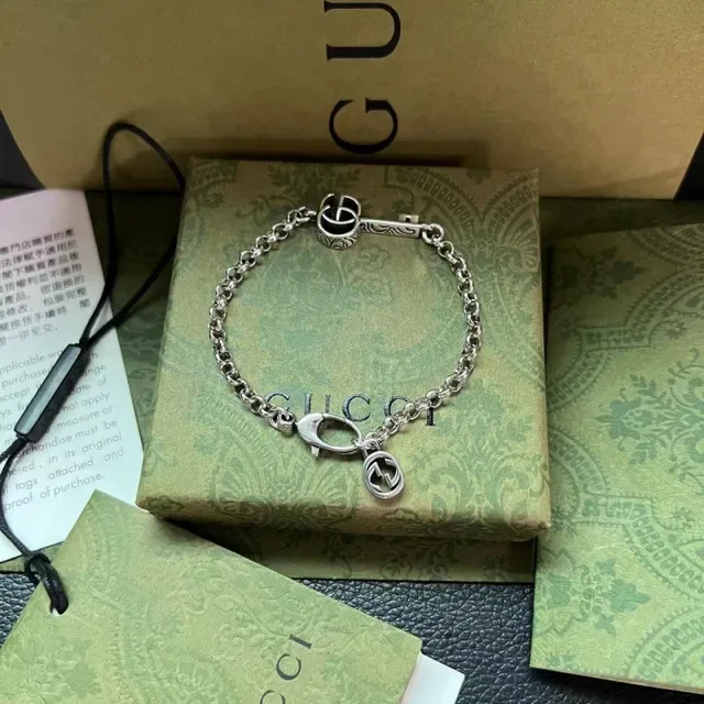 Gucci GG Marmont Silver Gold Key-Shaped Pendant Interlocking Double-G Logo Necklace 3
