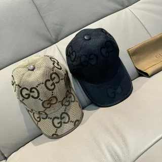 Gucci GG Supreme 米色 黑色 印花 六面板 构造 棒球帽