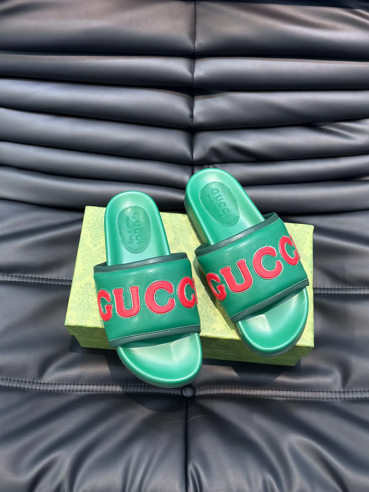 Gucci 绿色 红色 Logo-Strap 模制足床 拖鞋 11
