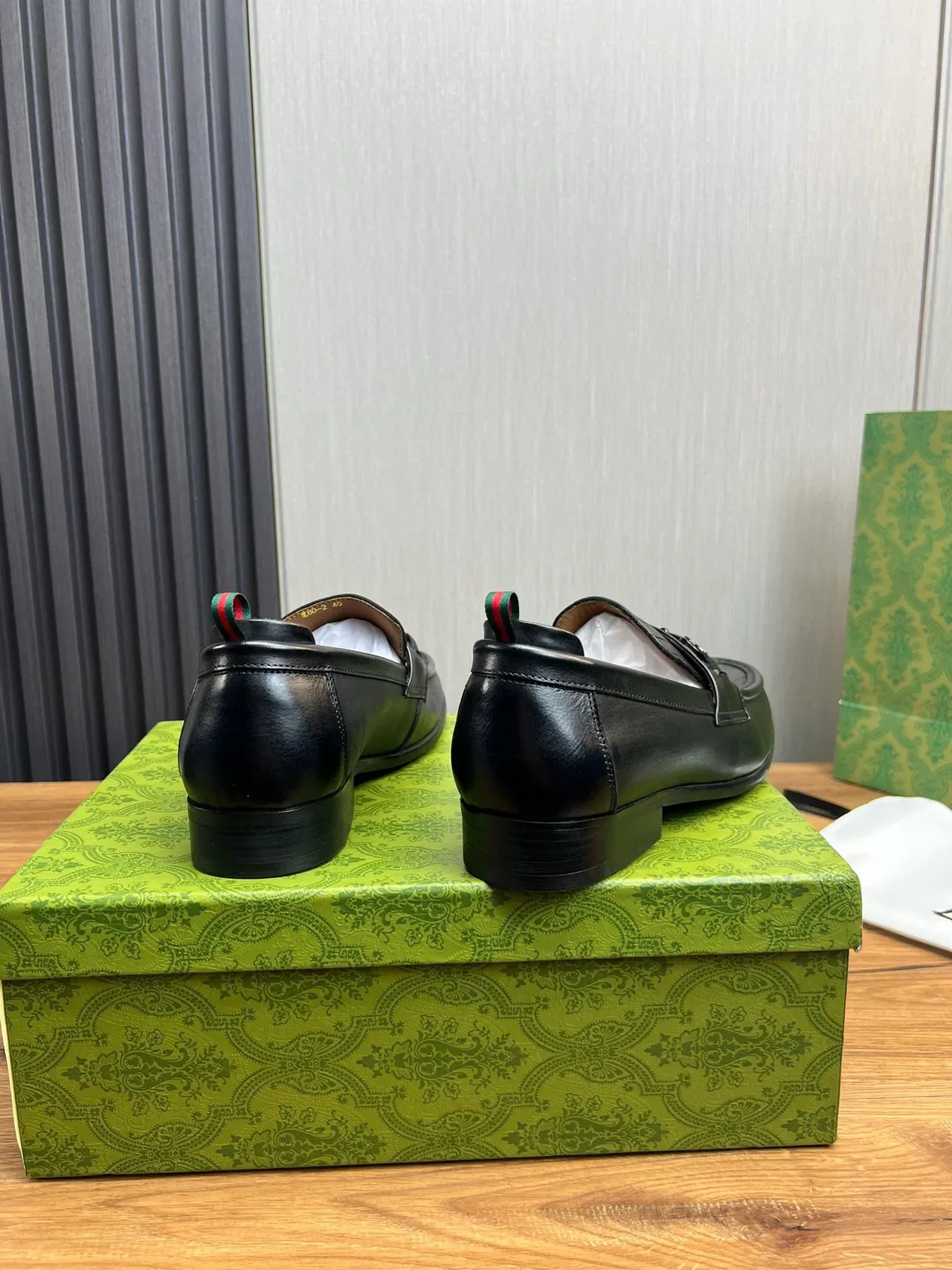Mocassim Gucci Horsebit 1955 Preto Verde Couro Embossado Crocodilo Alçapão com Fivela 6