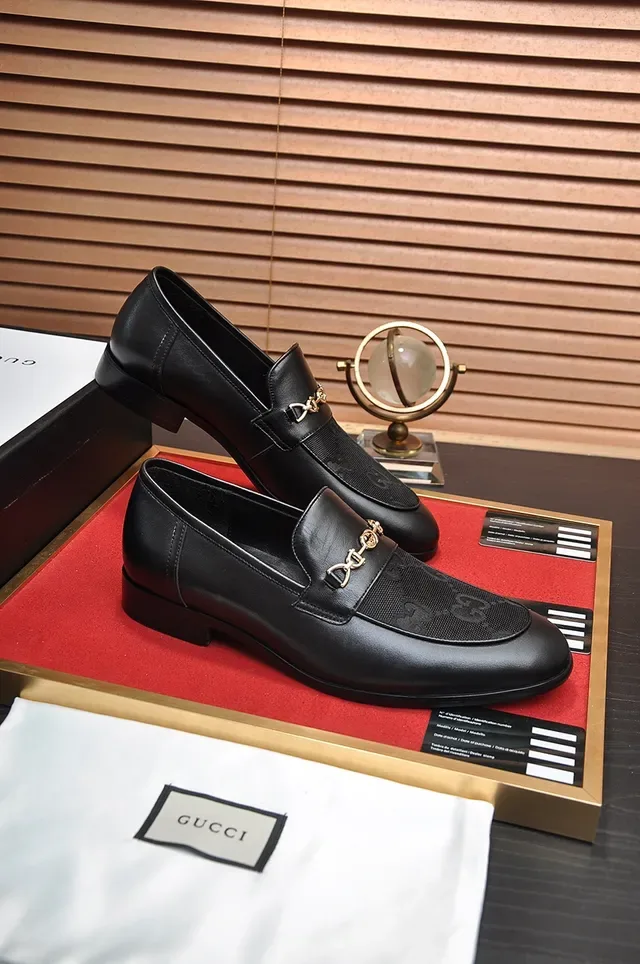 Gucci Horsebit 1955 mocassins de couro preto e GG Canvas 4
