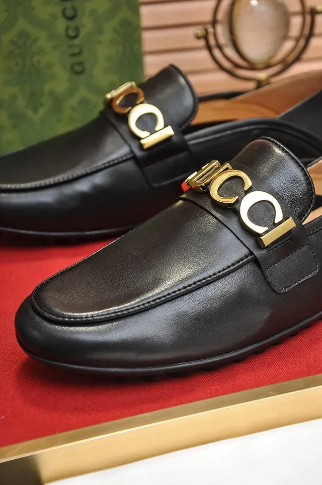 Gucci Horsebit 1955 काली चमड़ी सोने की पट्टी लूफर 4