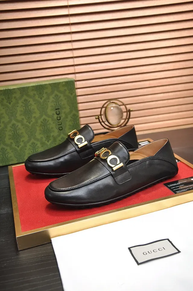 Gucci Horsebit 1955 काली चमड़ी सोने की पट्टी लूफर 9
