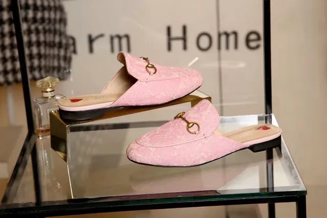 Gucci Horsebit 1955 Pink Lace-Textured Mule Loafers 2
