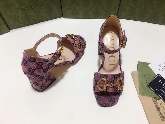 Gucci Horsebit 1955 بنفسجي أسود GG Monogram قماش ناعم لون ذهبي قفل كعب كتلي 4