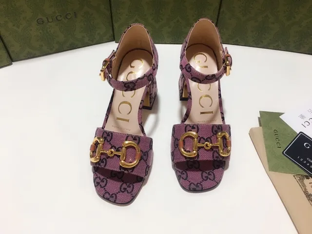 Gucci Horsebit 1955 بنفسجي أسود GG Monogram قماش ناعم لون ذهبي قفل كعب كتلي 7