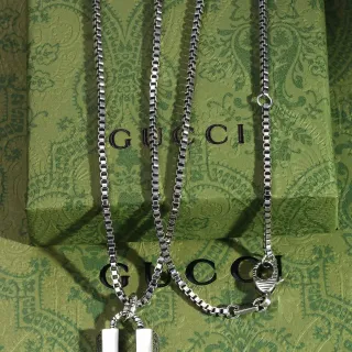 Gucci Horsebit 1955 Silver White Box-Link Chain Enamel-Filled Letter Pendant Necklace