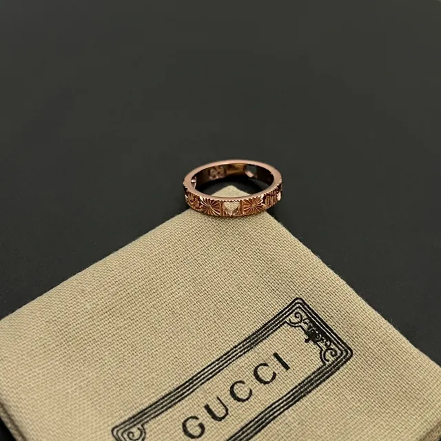 Gucci Icon Series 18K Rose Gold Star Ring 5