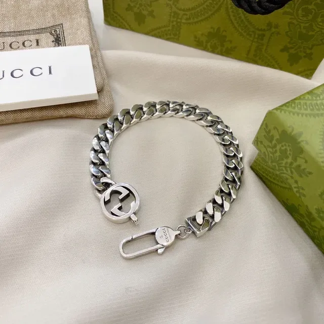 Gucci Interlocking G Curb-Link Silver Bracelet 3