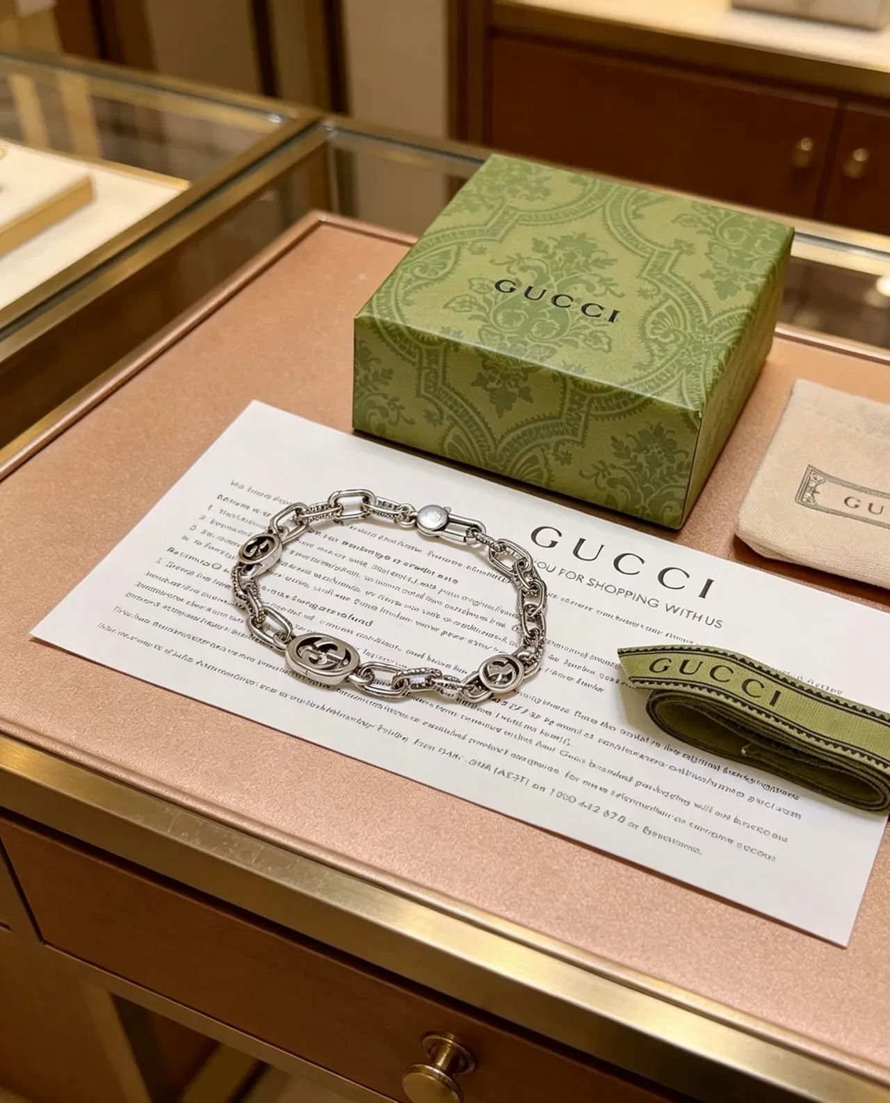 Gucci Interlocking G Prata Corrente Chunky GG Medalhões Pulseira 5