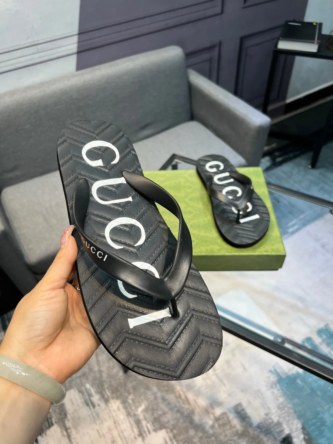 Gucci Logo-Print Zapatilhas Pretas 6