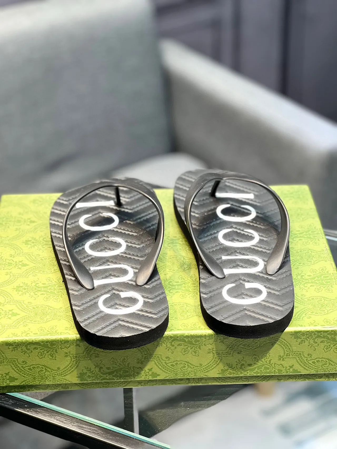 Gucci Logo-Print Zapatilhas Pretas 8