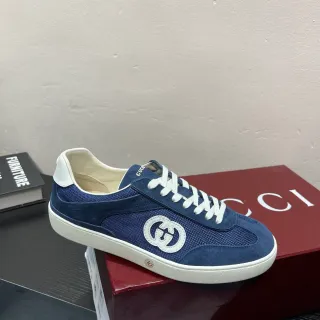 Gucci Zapatillas Lifestyle Azul Marino Blanco Azul Ante Y Malla Parte Superior Interlocking G Logo Apliqué