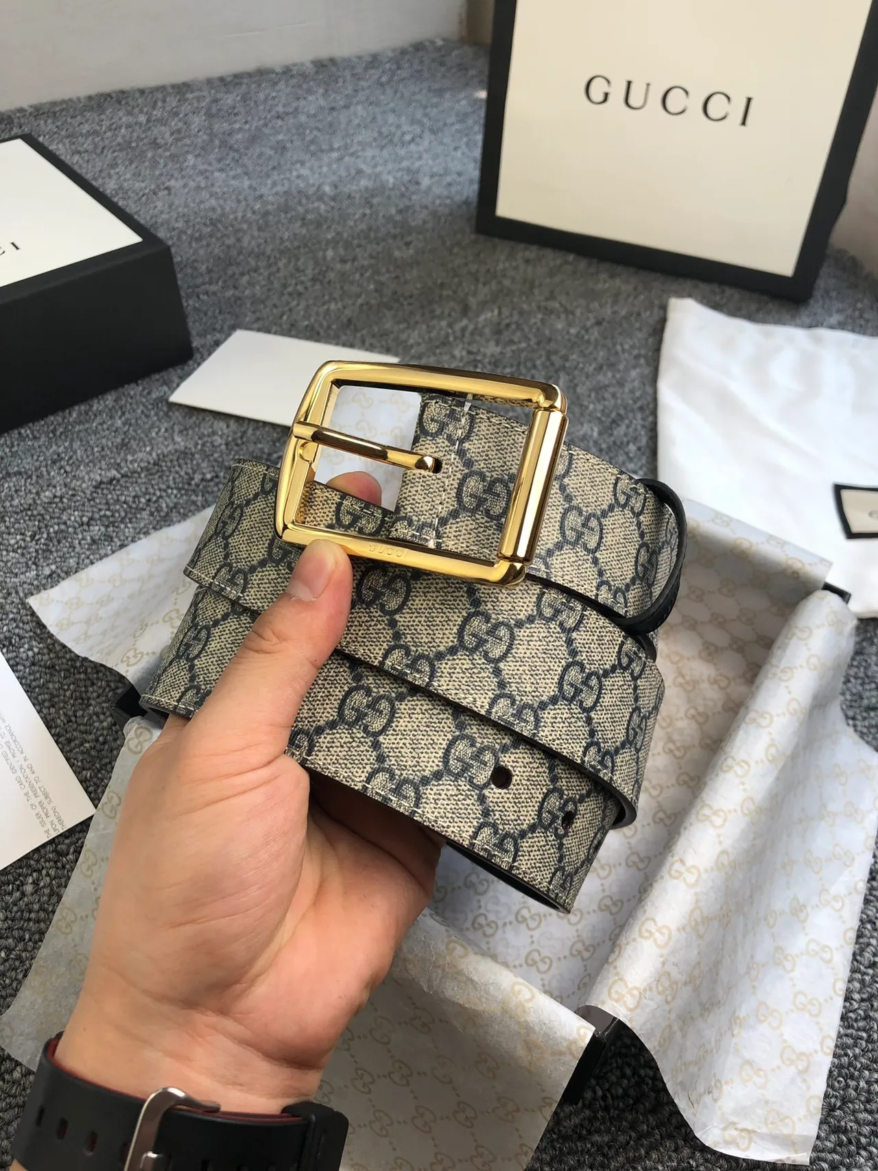 Gucci Ophidia beige noir GG Monogram Canvas Gold-Tone Rectangular Buckle Leather Belt 2