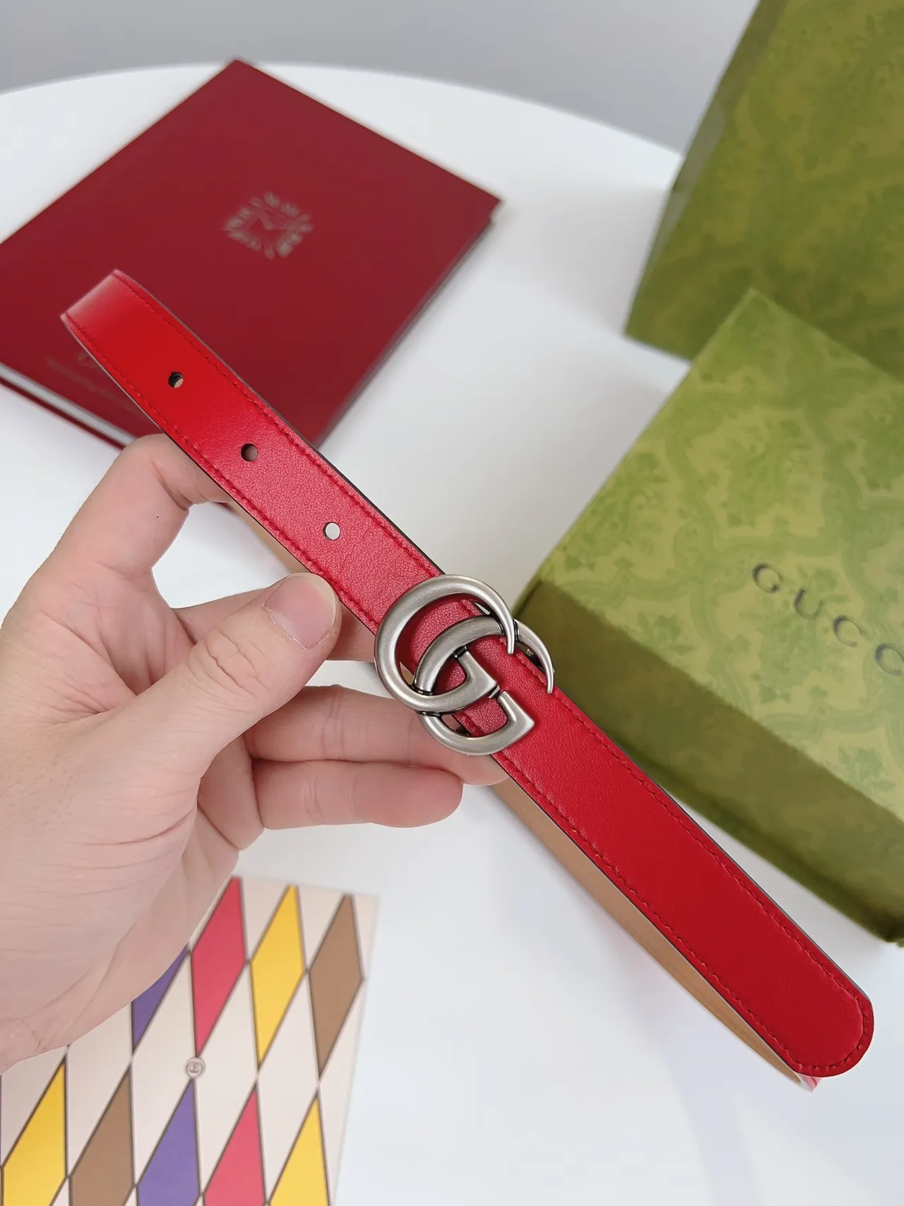 Gucci Ophidia Double G Interlocking Buckle ceinture en cuir rouge et beige 5