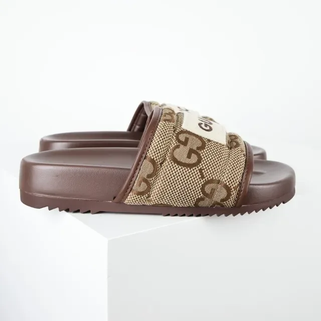 Gucci Screener GG Monogram বেইজ এবং বাদামি স্লাইড স্লিপার্স 3