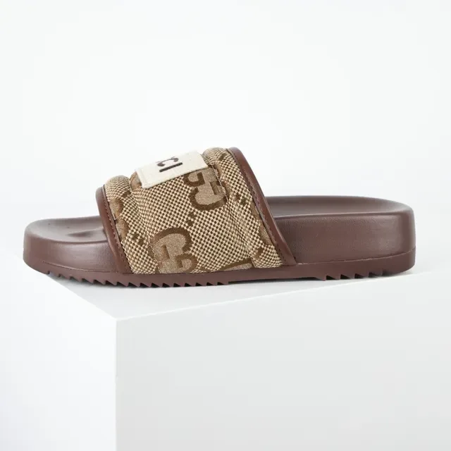 Gucci Screener GG Monogram বেইজ এবং বাদামি স্লাইড স্লিপার্স 9