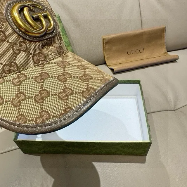 Gucci Screener GG Monogram भूरा बेसबॉल कैप 6