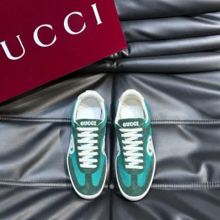 Gucci স্ক্রিনার সবুজ এবং টিল সুয়েড মেশ লাইফস্টাইল স্নিকার