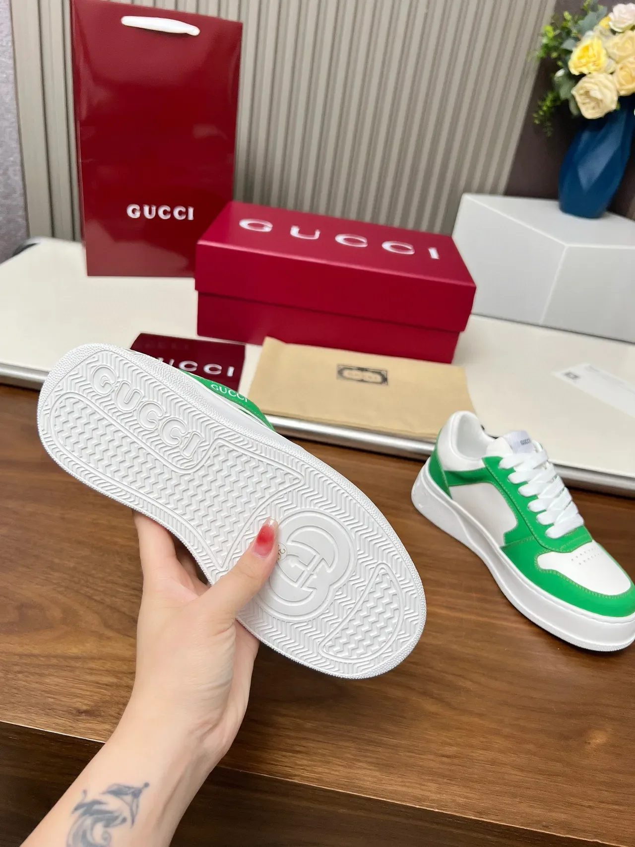 Gucci Screener Green and White Lifestyle Sneakers 8