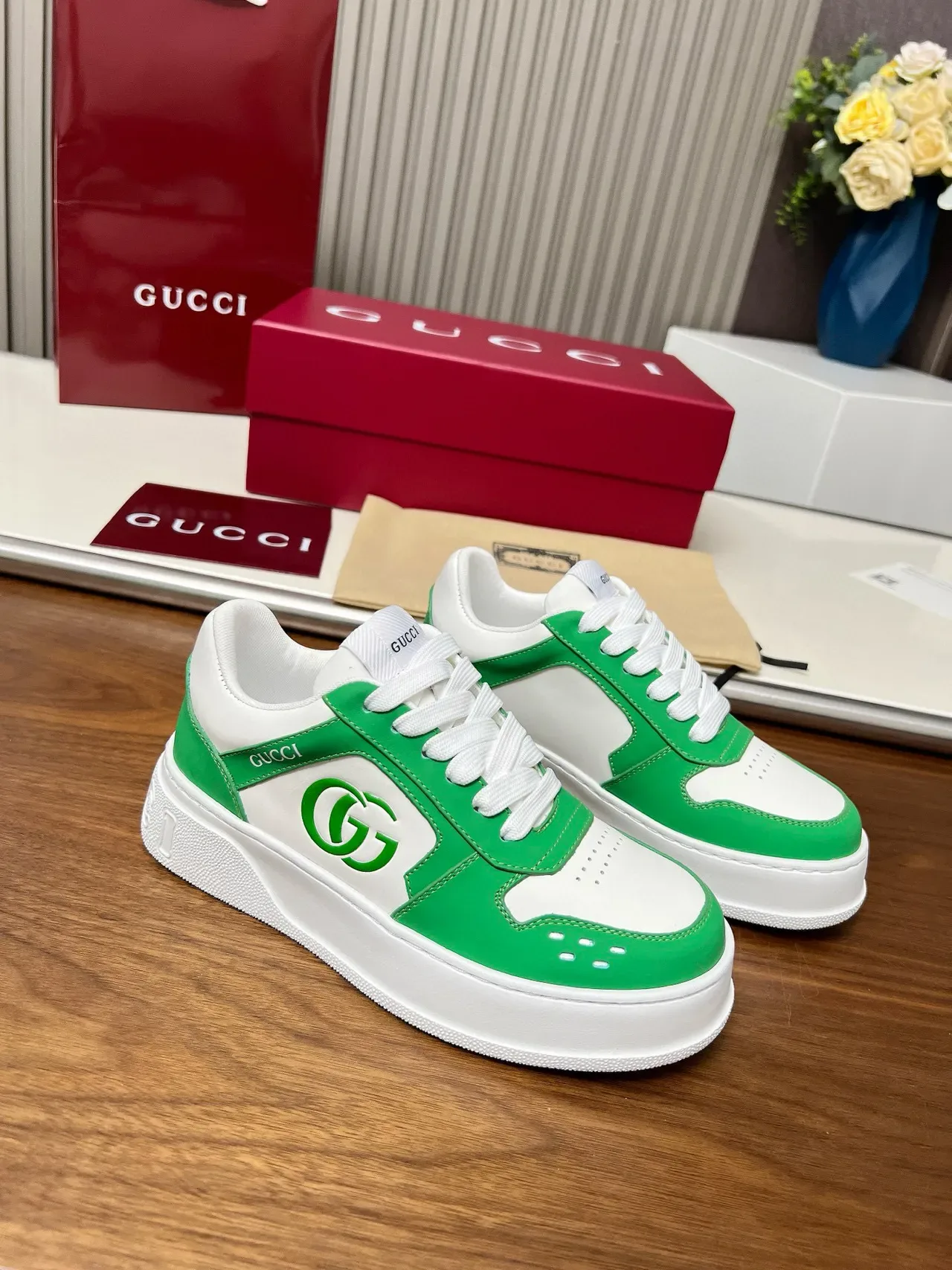 Gucci Screener Green and White Lifestyle Sneakers 9