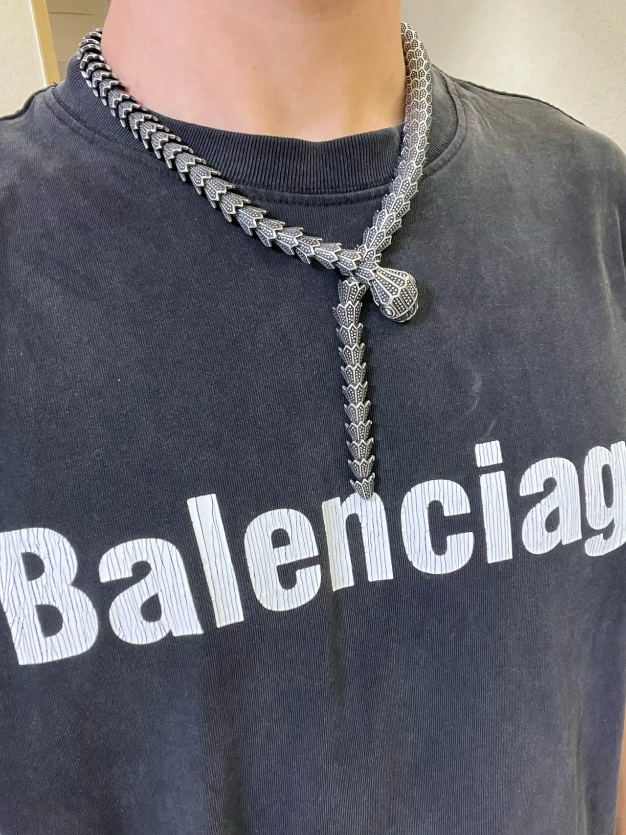 Gucci Collar Serpiente Plata Negro Articulada Escamas Texturizadas 2