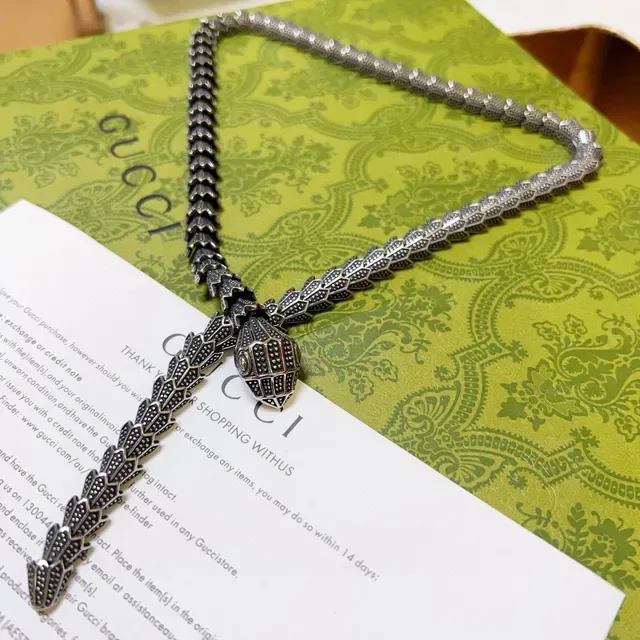 Gucci Collar Serpiente Plata Negro Articulada Escamas Texturizadas 7