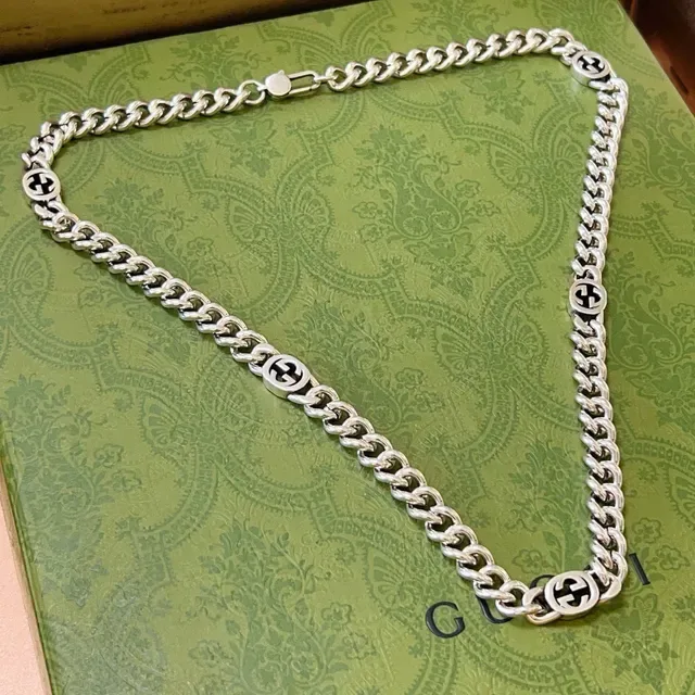 Gucci Silver Black Curb Link Chain Interlocking GG Medallions Necklace 9