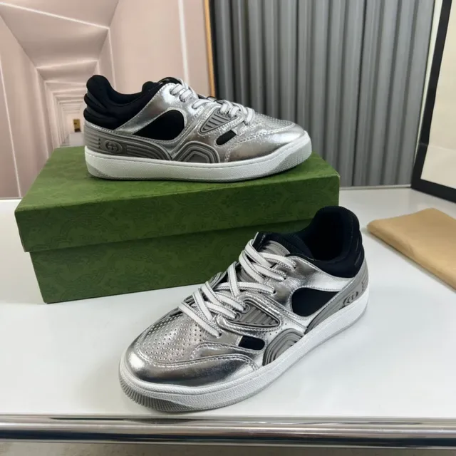 Gucci চাঁদি কালো মেটালিক উপরের জাল কাটআউট লাইফস্টাইল স্নিকার 7