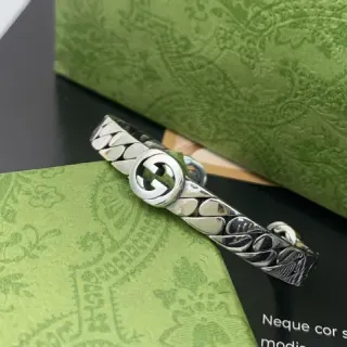 سوار جوتشي فضي سلاسل كيرب لينك كثيفة Interlocking G ميداليون