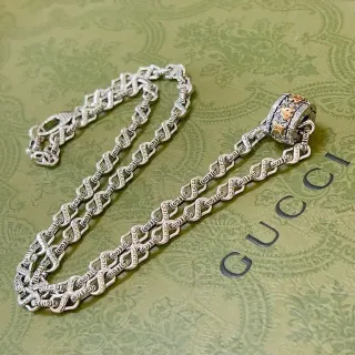 Gucci Argent et Or Chaîne Interlocking G-Link Pendentif Barril Rotatif Collier