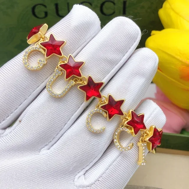 Gucci Estrella y Alfabeto de Cristal Cadena de Oro Rojo Pulsera de Estrellas Facetadas 4