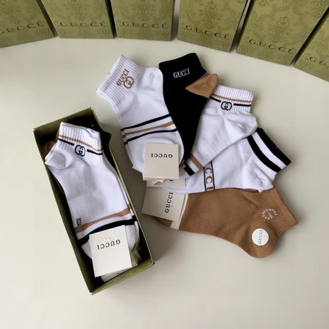 Gucci धारादार লোগো এঙ্কল সক্স 9