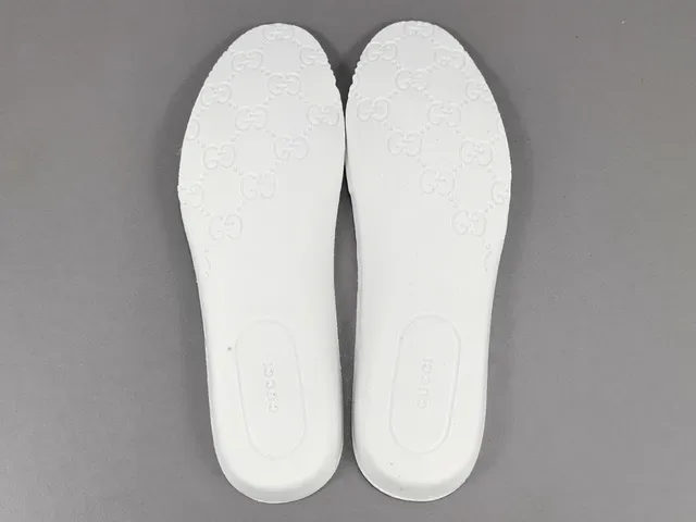 Gucci Tennis 1977 Tênis Lifestyle Off-White Green Red Web 12