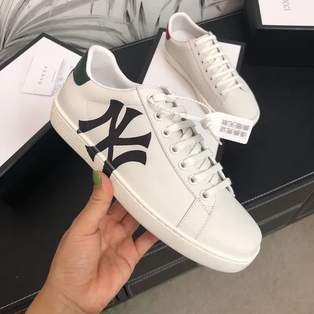 Gucci Tennis 1977 أبيض أحمر NY Logo نمط حياة أحذية رياضية 2