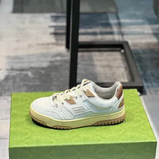 Gucci blanco marrón perforado dedo construcción de paneles apilados sneakers de estilo de vida