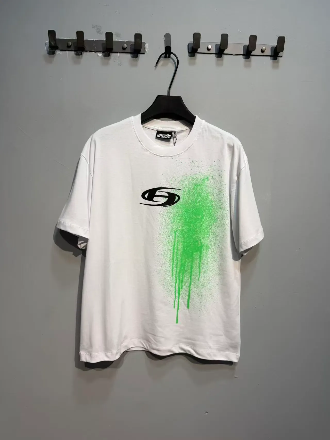 Hellstar Spray-Paint Graphic Logo T-Shirt 10