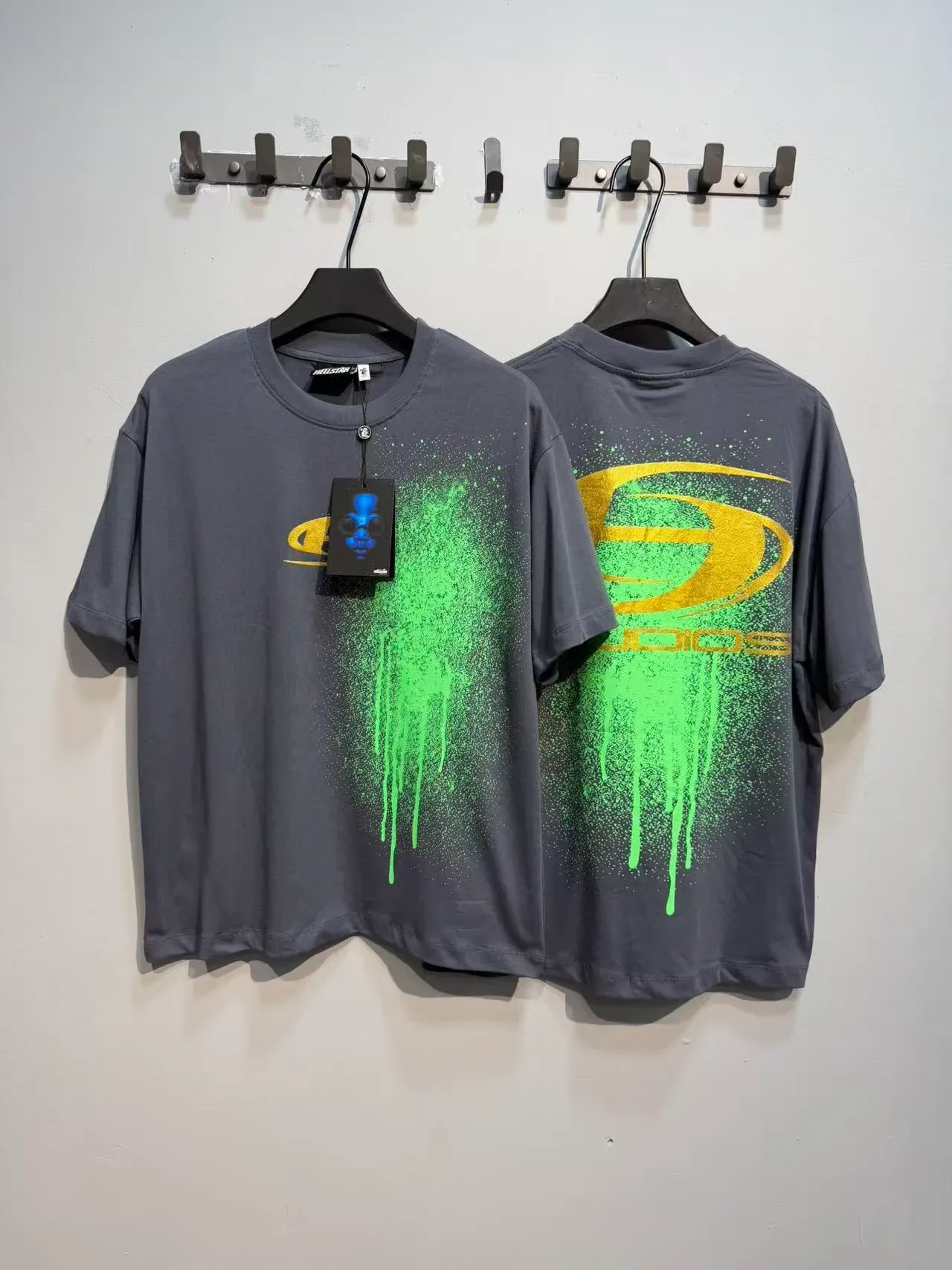 Hellstar Spray-Paint Graphic Logo T-Shirt 12