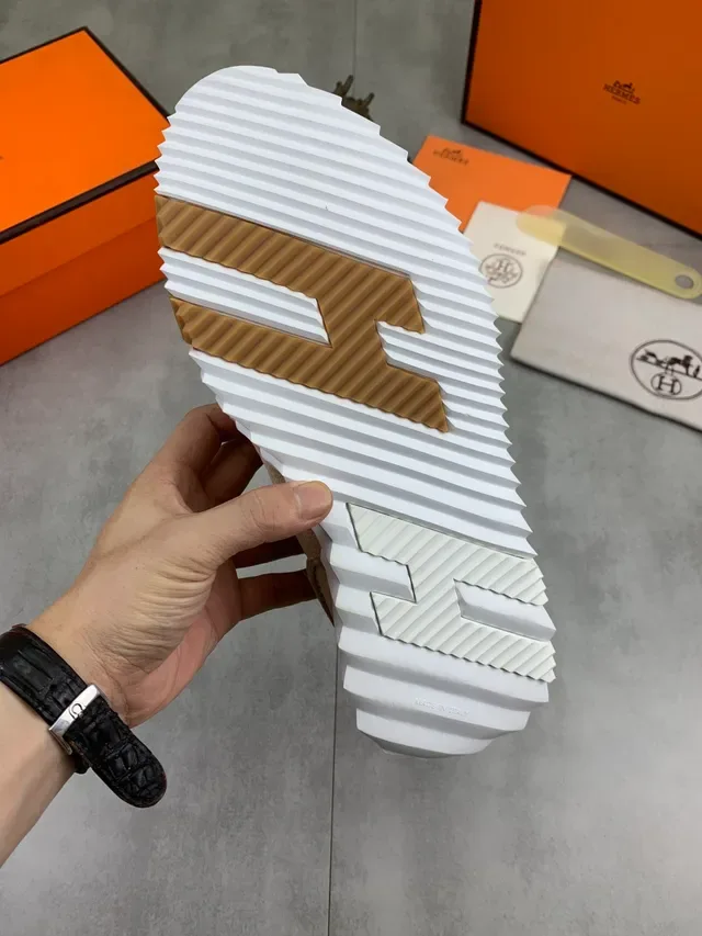 هيرميس بيج وأبيض سوديو أعلى سولة محفورة أسلوب حياة 2