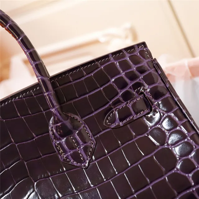 Hermès Birkin চকচকে ক্রোকোডাইল এমবসড কালো গোল্ড হার্ডওয়্যার টোট ব্যাগ 14