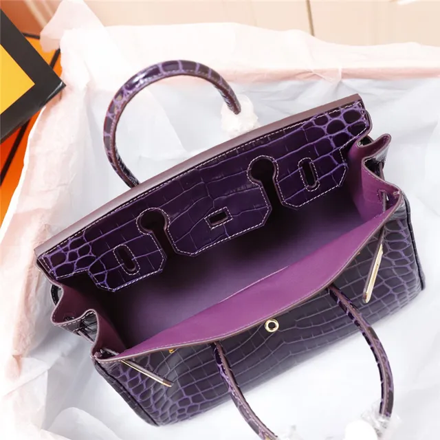 Hermès Birkin চকচকে ক্রোকোডাইল এমবসড কালো গোল্ড হার্ডওয়্যার টোট ব্যাগ 16