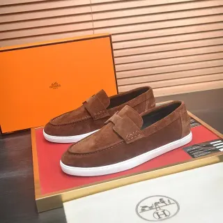 Hermès 棕白麂皮鞋面 扣带乐福鞋