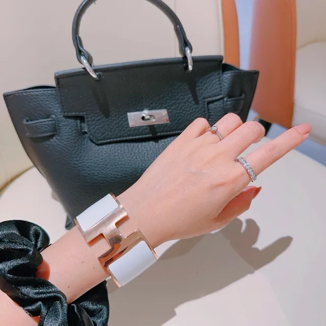 Hermès Clic H brazalete de muñeca rígido de esmalte blanco tono dorado 2