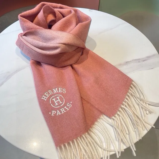 Hermès Embroidered Logo Dusty Pink Cashmere Scarf 3