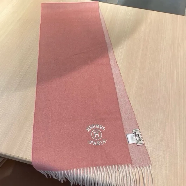 Hermès Embroidered Logo Dusty Pink Cashmere Scarf 6