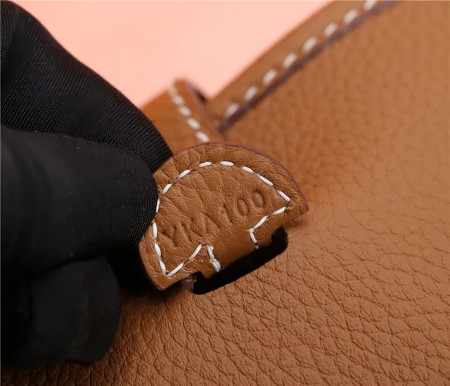 Hermès Evelyne Perforated H Tan कंधे के नीचे का बैग 2