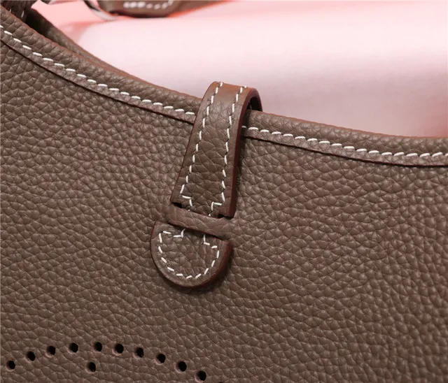 Hermès Evelyne Perforated H Tan कंधे के नीचे का बैग 21
